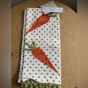 NWT Shabby Chic dish towels with carrots polka dots tassels